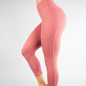 Buff Bunny Camilla Cropped Mauve Pink Workout Leggings Size Small